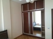 İcarəyə verilir 3 otaqlı 147 m2 yeni tikili İnşaatçılar m.