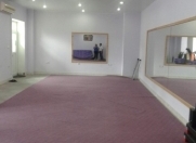 İcarəyə verilir 1 otaqlı 80 m2 köhnə tikili 7 mkr