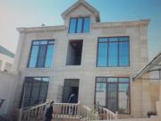 Satılır 4 otaqlı 220 m2 həyət evi Şüvəlan
