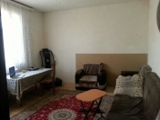 Satılır 3 otaqlı 1 m2 bağ evi Savalan