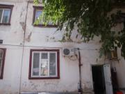 Satılır 3 otaqlı 60 m2 köhnə tikili Elmlər Akademiyası m.