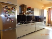 İcarəyə verilir 5 otaqlı 220 m2 yeni tikili Nizami m.