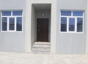 Satılır 4 otaqlı 128 m2 həyət evi 28 May m.