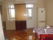 İcarəyə verilir 3 otaqlı 124 m2 yeni tikili Memar Əcəmi m.