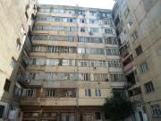 Satılır 3 otaqlı 95 m2 köhnə tikili Elmlər Akademiyası m.