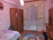 Satılır 5 otaqlı 110 m2 köhnə tikili Elmlər Akademiyası m.