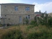 Satılır 8 otaqlı 2 m2 bağ evi Saray