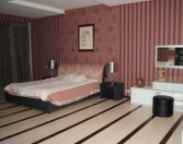 İcarəyə verilir 5 otaqlı 200 m2 yeni tikili Xətai r.