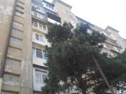 Satılır 2 otaqlı 60 m2 köhnə tikili Elmlər Akademiyası m.