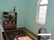 Satılır 7 otaqlı 4 m2 həyət evi 6 mkr