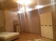 İcarəyə verilir 4 otaqlı 194 m2 yeni tikili Nizami m.