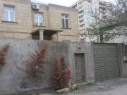 Satılır 10 otaqlı 330 m2 bağ evi Badamdar