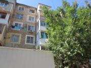 Satılır 4 otaqlı 210 m2 köhnə tikili Sahil m.