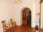 İcarəyə verilir 4 otaqlı 120 m2 köhnə tikili Montin