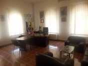 İcarəyə verilir 6 otaqlı 250 m2 obyekt Xətai r.