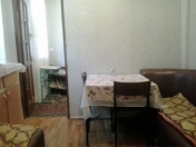 İcarəyə verilir 2 otaqlı 25 m2 köhnə tikili 28 May m.