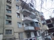 Satılır 3 otaqlı 655 m2 köhnə tikili Elmlər Akademiyası m.