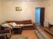 Satılır 4 otaqlı 110 m2 köhnə tikili Elmlər Akademiyası m.