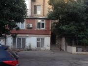 Satılır 1 otaqlı 35 m2 köhnə tikili İnşaatçılar m.