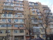 Satılır 3 otaqlı 85 m2 köhnə tikili Elmlər Akademiyası m.