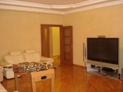 İcarəyə verilir 4 otaqlı 170 m2 yeni tikili Nəriman Nərimanov m.