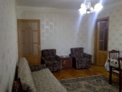 İcarəyə verilir 2 otaqlı 0 m2 köhnə tikili Gənclik m.