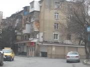 Satılır 3 otaqlı 65 m2 köhnə tikili Elmlər Akademiyası m.