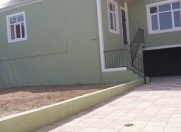 Satılır 4 otaqlı 300 m2 yeni tikili Xırdalan