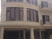 Satılır 5 otaqlı 250 m2 yeni tikili Xırdalan