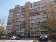 Satılır 2 otaqlı 65 m2 köhnə tikili Elmlər Akademiyası m.