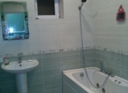 İcarəyə verilir 4 otaqlı 270 m2 yeni tikili Badamdar