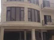 Satılır 5 otaqlı 250 m2 yeni tikili Xırdalan