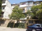 Satılır 1 otaqlı 40 m2 köhnə tikili İnşaatçılar m.