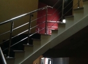 İcarəyə verilir 6 otaqlı 500 m2 həyət evi Gənclik m.