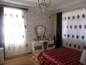 İcarəyə verilir 5 otaqlı 450 m2 həyət evi Əhmədli