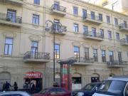 Satılır 4 otaqlı 104 m2 köhnə tikili Sahil m.