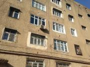 Satılır 4 otaqlı 100 m2 köhnə tikili Bakıxanov