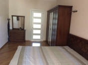 İcarəyə verilir 2 otaqlı 80 m2 köhnə tikili Alatava 1