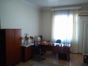 Satılır 7 otaqlı 260 m2 yeni tikili 8 mkr