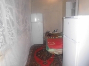 Satılır 1 otaqlı 35 m2 köhnə tikili 28 May m.