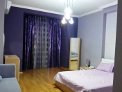 İcarəyə verilir 3 otaqlı 170 m2 yeni tikili Nizami m.