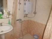 Satılır 3 otaqlı 100 m2 köhnə tikili Elmlər Akademiyası m.