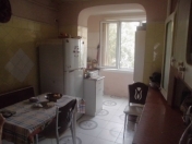 İcarəyə verilir 2 otaqlı 40 m2 köhnə tikili İnşaatçılar m.