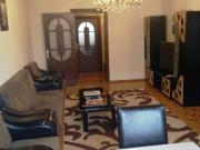 İcarəyə verilir 3 otaqlı 80 m2 köhnə tikili İçəri Şəhər m.