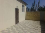 Satılır 3 otaqlı 1 m2 bağ evi Quba