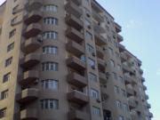 Satılır 1 otaqlı 50 m2 yeni tikili İnşaatçılar m.