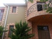 Satılır 5 otaqlı 220 m2 həyət evi Novxanı