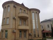 Satılır 8 otaqlı 503 m2 həyət evi Bakıxanov