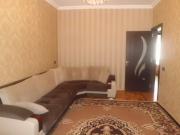 Satılır 3 otaqlı 90 m2 köhnə tikili İnşaatçılar m.