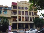 İcarəyə verilir 6 otaqlı 210 m2 yeni tikili Nizami m.